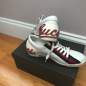 Gucci Logo Sneakers Size 5